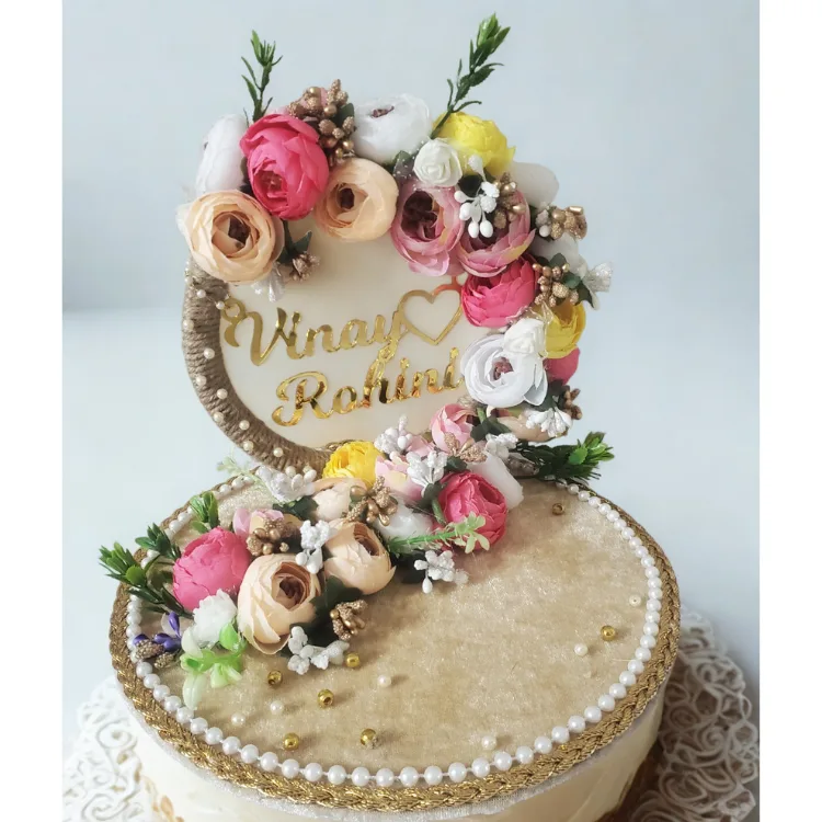 Send Floral Engagement Ring Tray Online in India